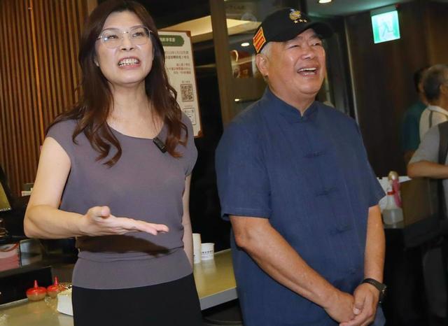 文或接棒蒋万安吴宗宪接管蓝营文宣!开元ky棋牌郑丽文再传人事布局连胜(图2) 文或接棒蒋万安吴宗宪接管蓝营文宣!开元ky棋牌郑丽文再传人事布局连胜(图2)